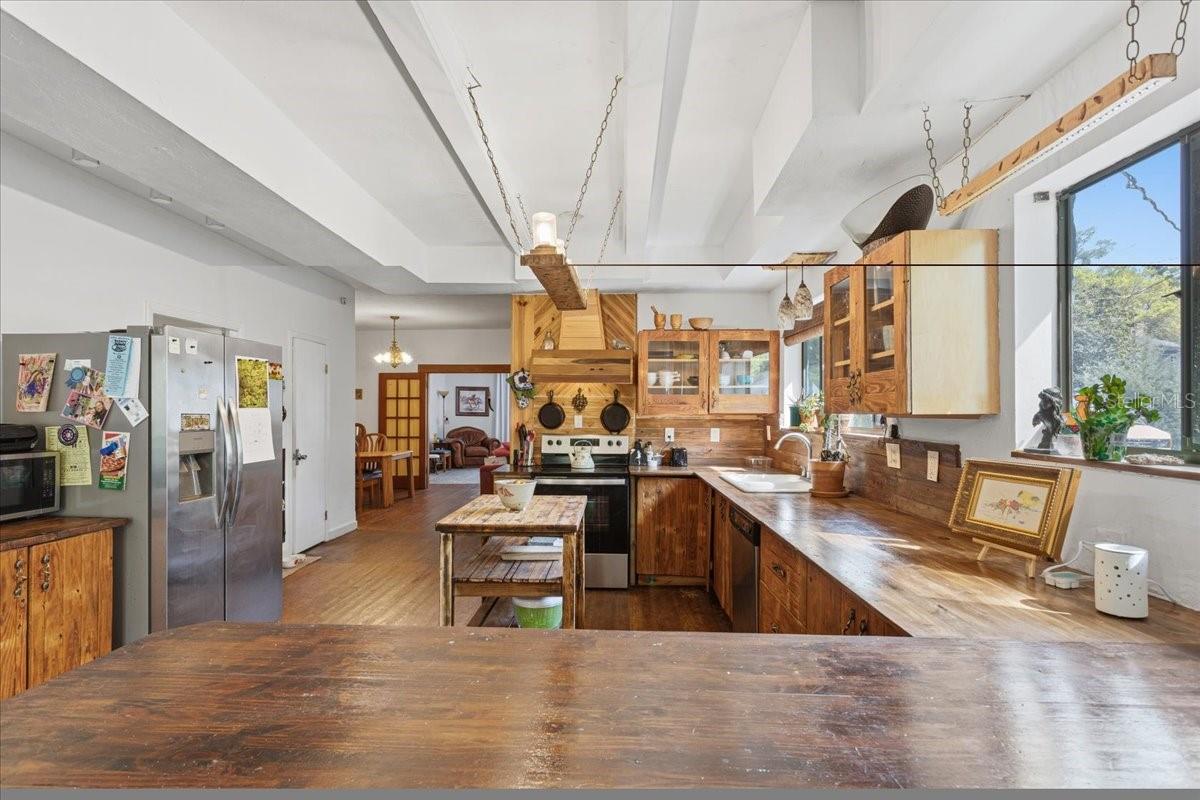 G M WHETSTONE ESTATE ADD TO H S - Residential