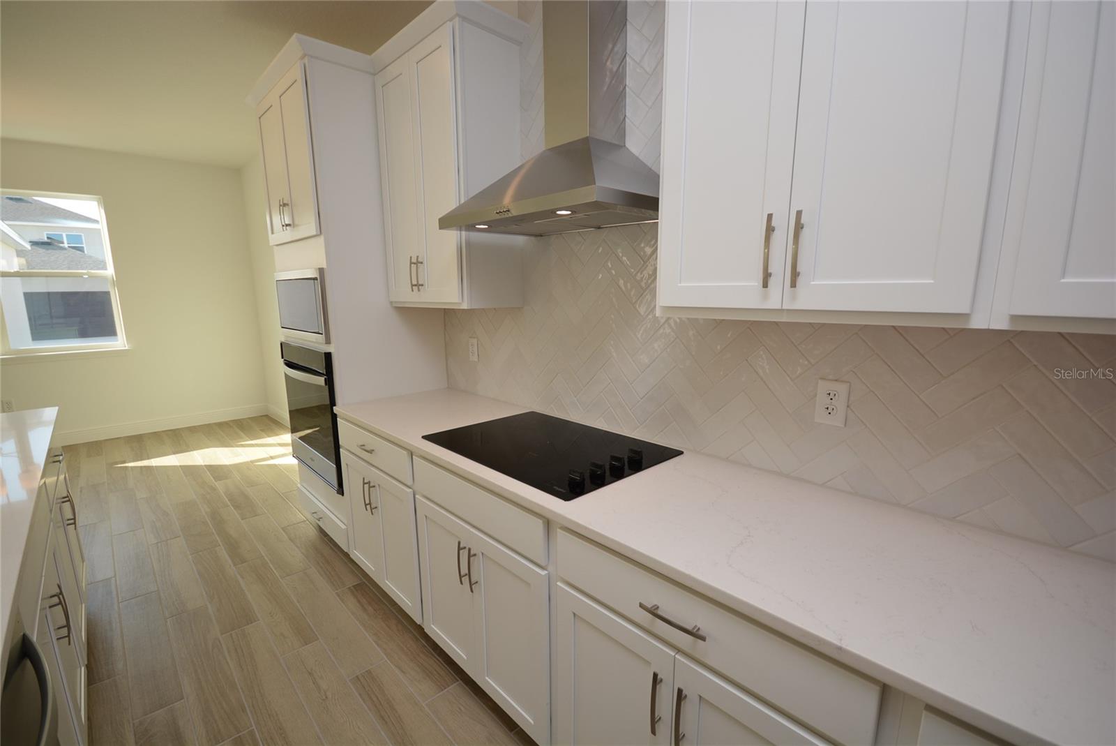 CROSSROADS/KELLY PK PH 1A - Residential Lease