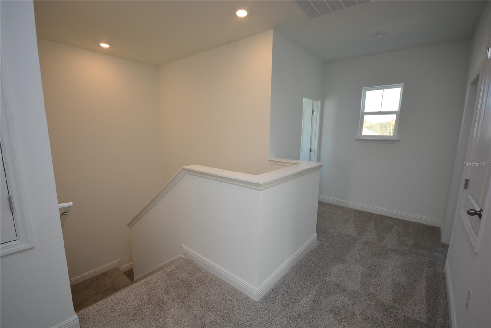 CROSSROADS/KELLY PK PH 1A - Residential Lease