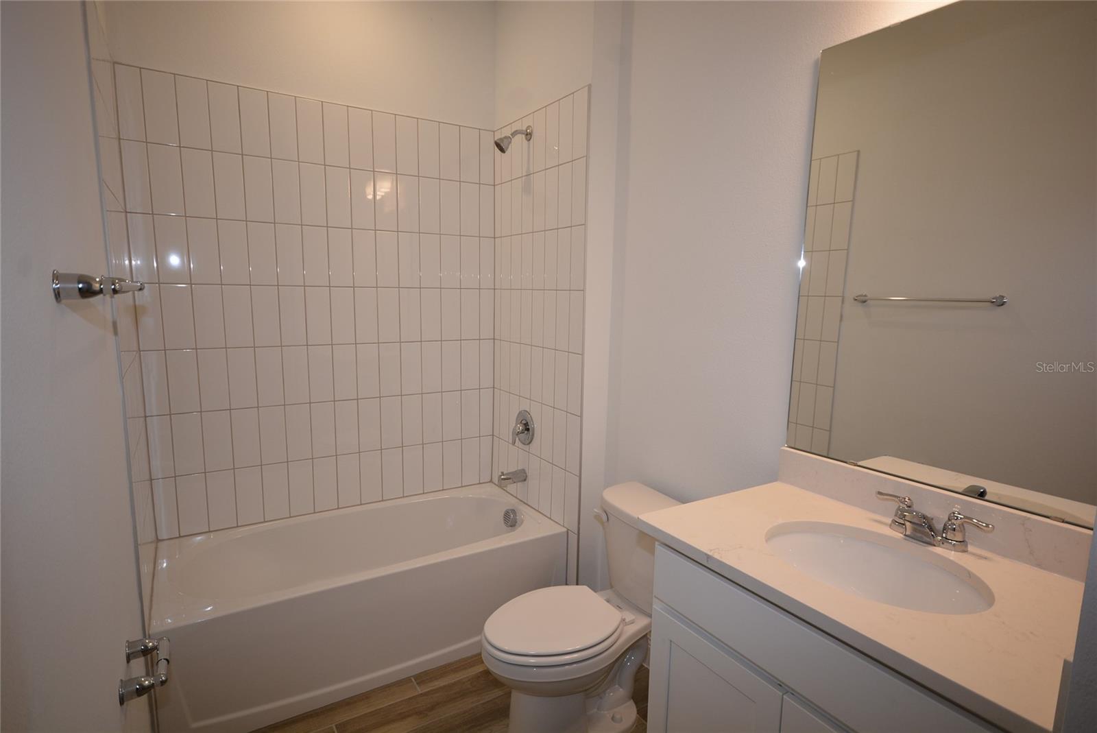 CROSSROADS/KELLY PK PH 1A - Residential Lease