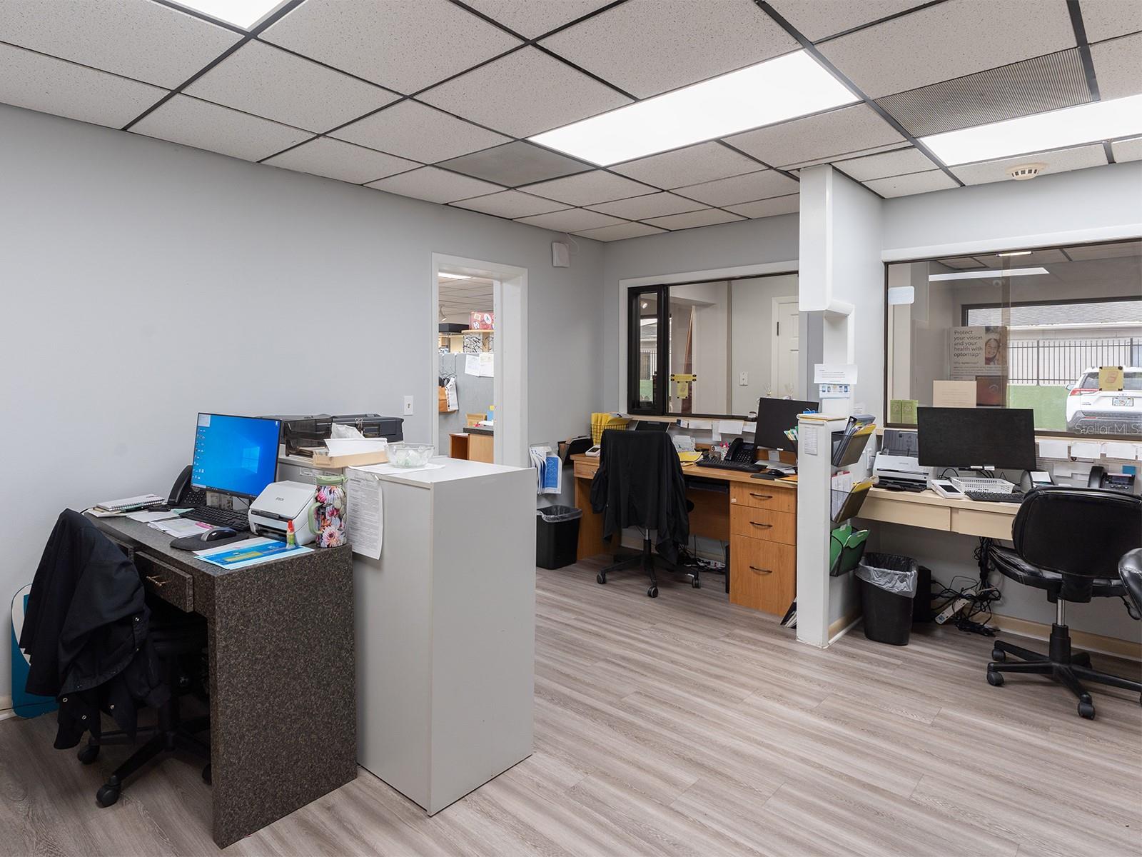 SCOTTS LAKELAND HEIGHTS - Commercial Sale