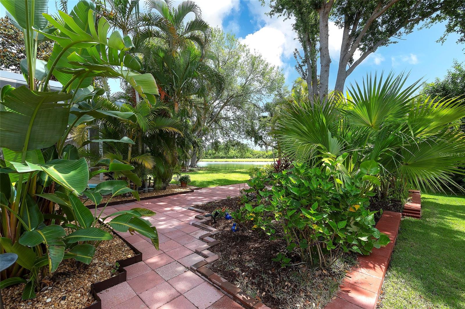 TARA PRESERVE/TAILFEATHER WAY AT TARA - Residential
