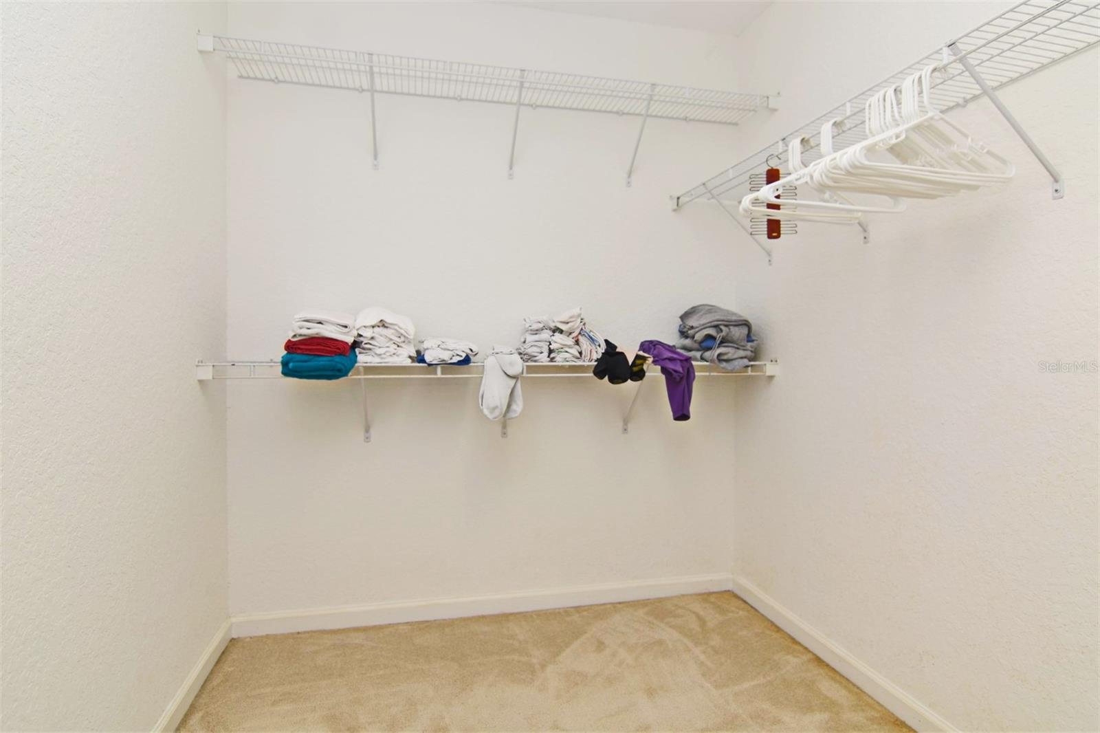 LAKES/WINDERMERE-PEACHTREE - Residential