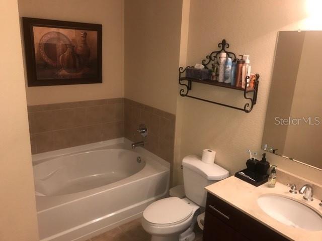1064 N TAMIAMI TRAIL 1635