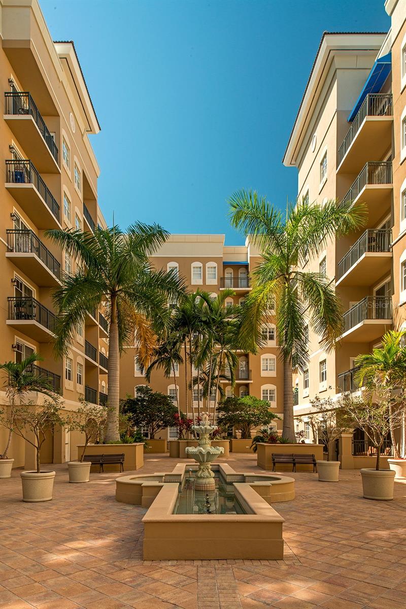 BROADWAY PROMENADE - Residential Lease