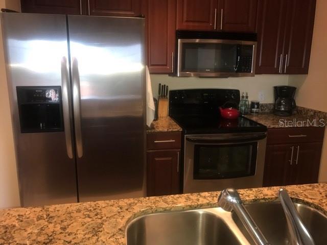 1064 N TAMIAMI TRAIL 1635