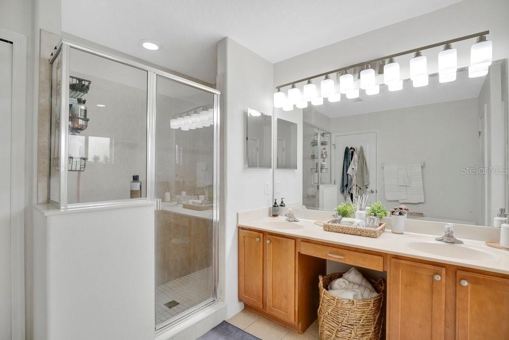 STONEYBROOK HILLS 18 - Residential