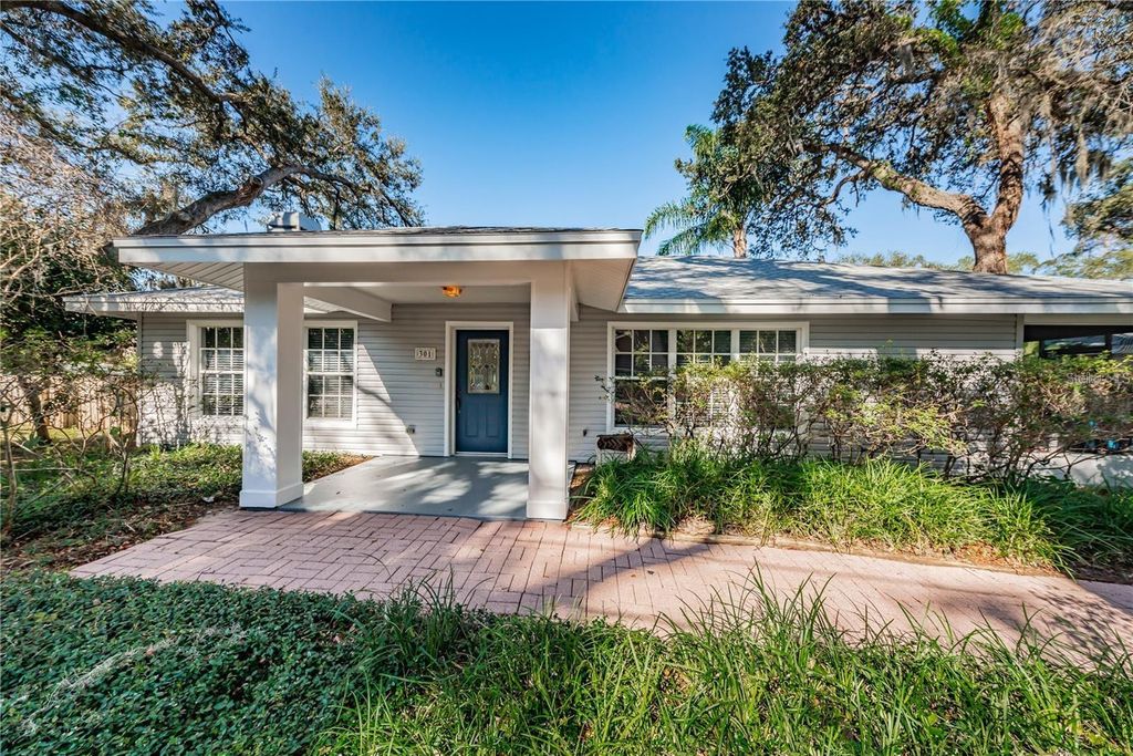 Photo of 301 Washington Avenue, Safety Harbor, FL 34695 (MLS # TB8486639)