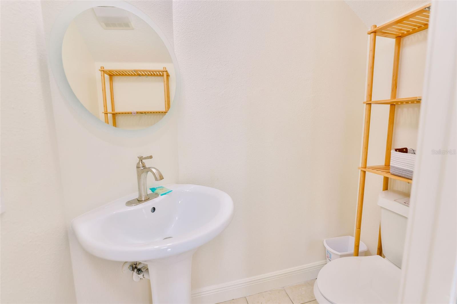 REUNION PH 2 PRCL 1 & 1A - Residential Lease