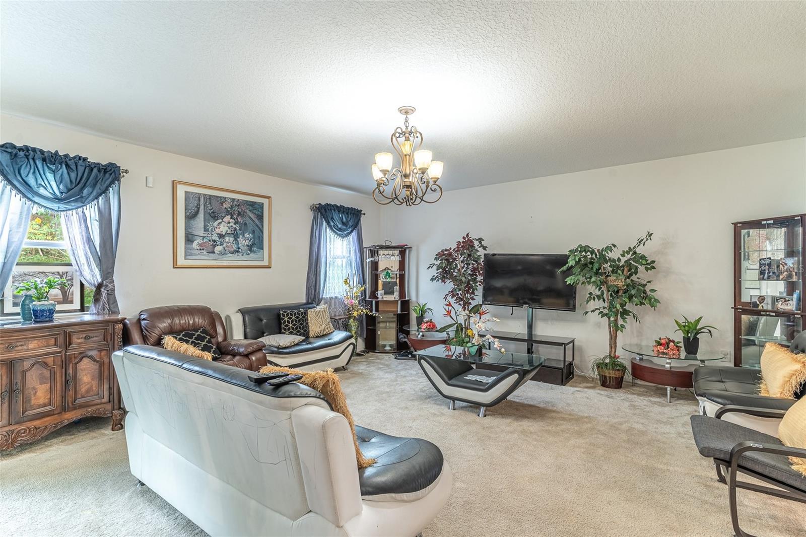 15107 ZENITH AVENUE