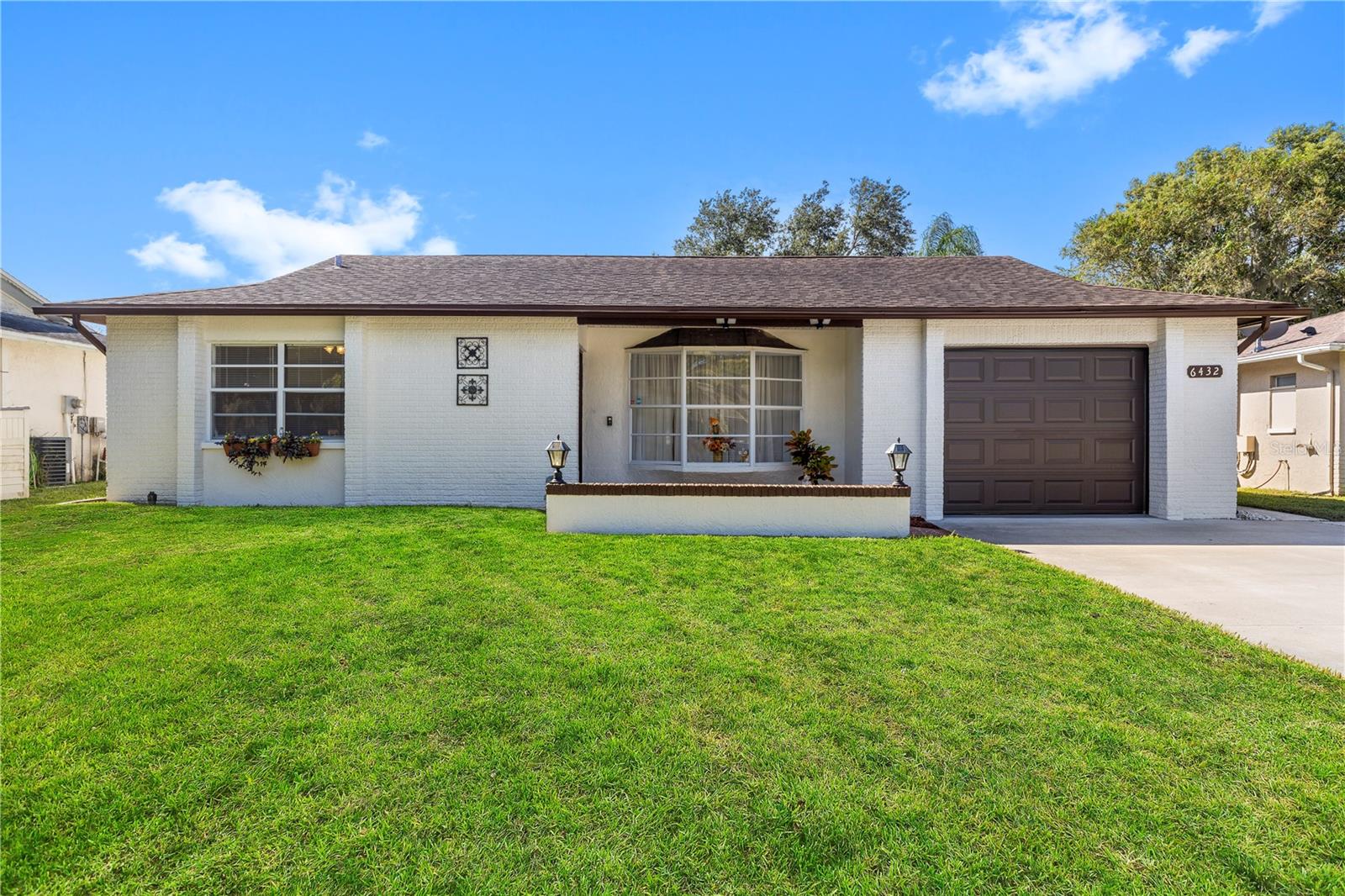 6432 MEADOWBROOK LANE