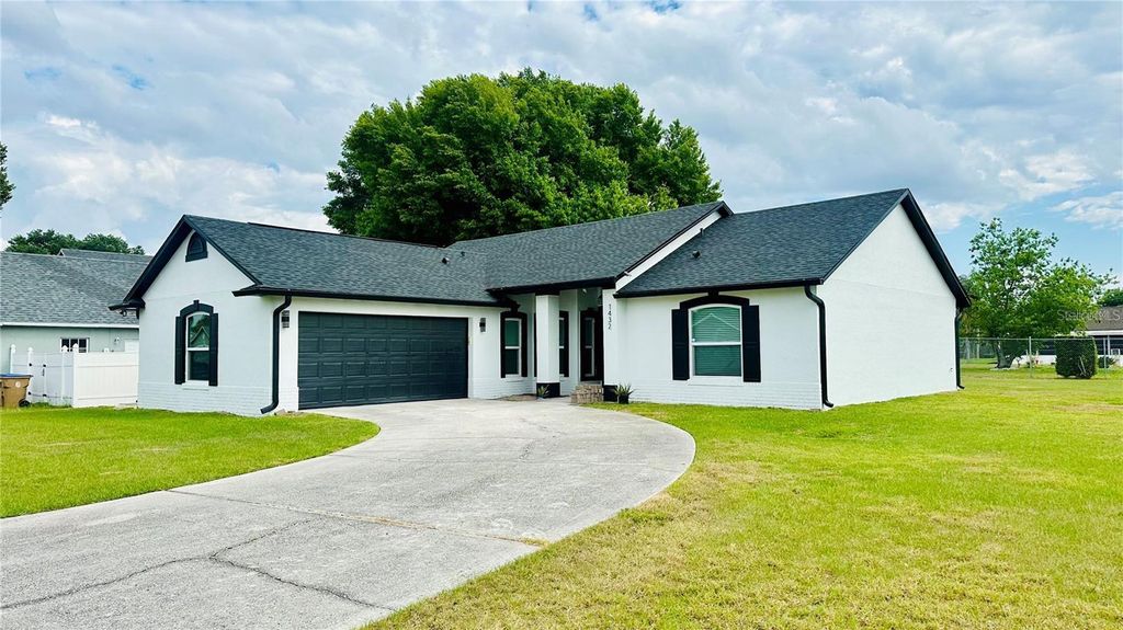 Photo of 1432 Kingston Way, Kissimmee, FL 34744 (MLS # S5139813)