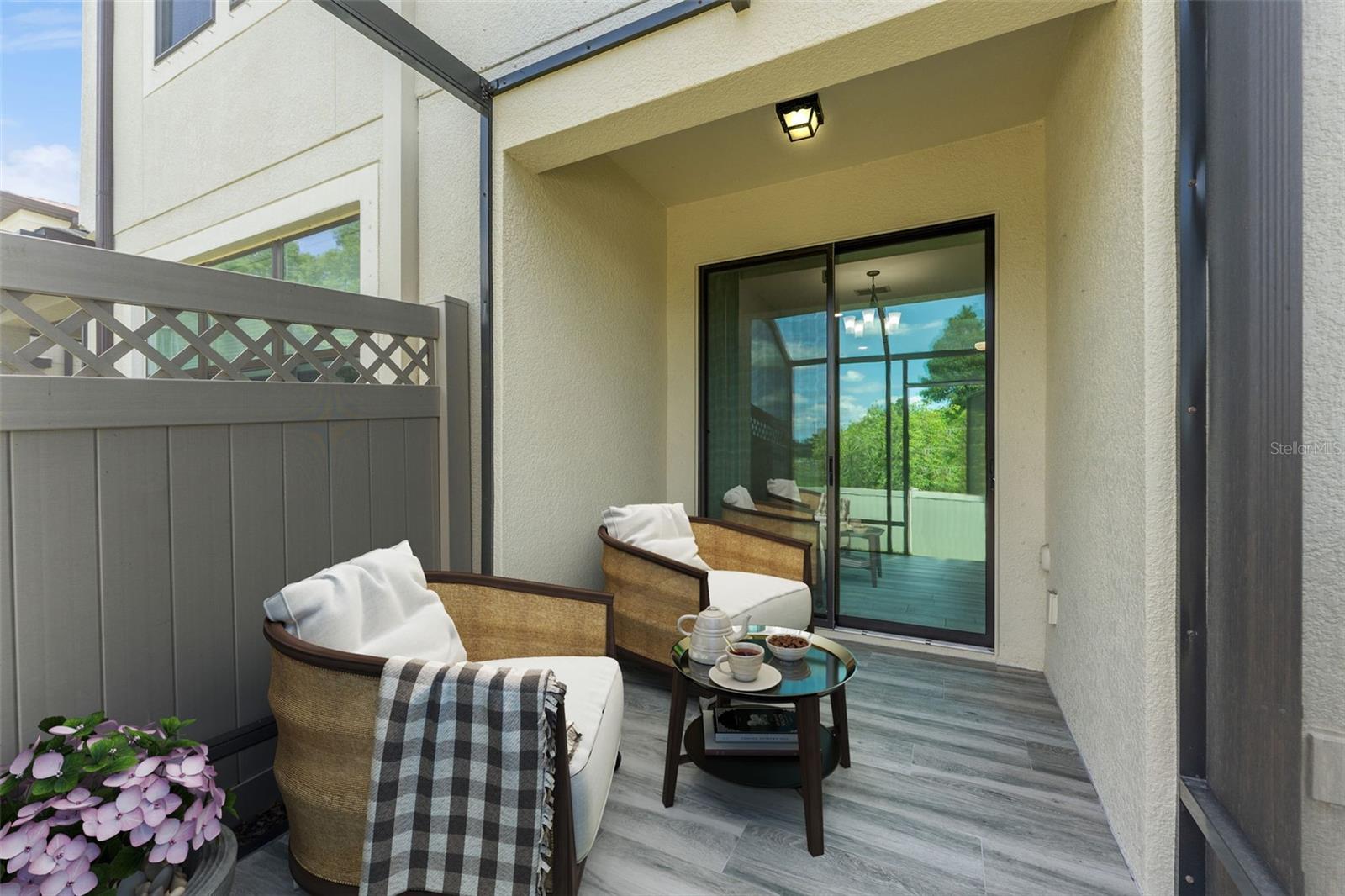 11526 CROWNED SPARROW LANE