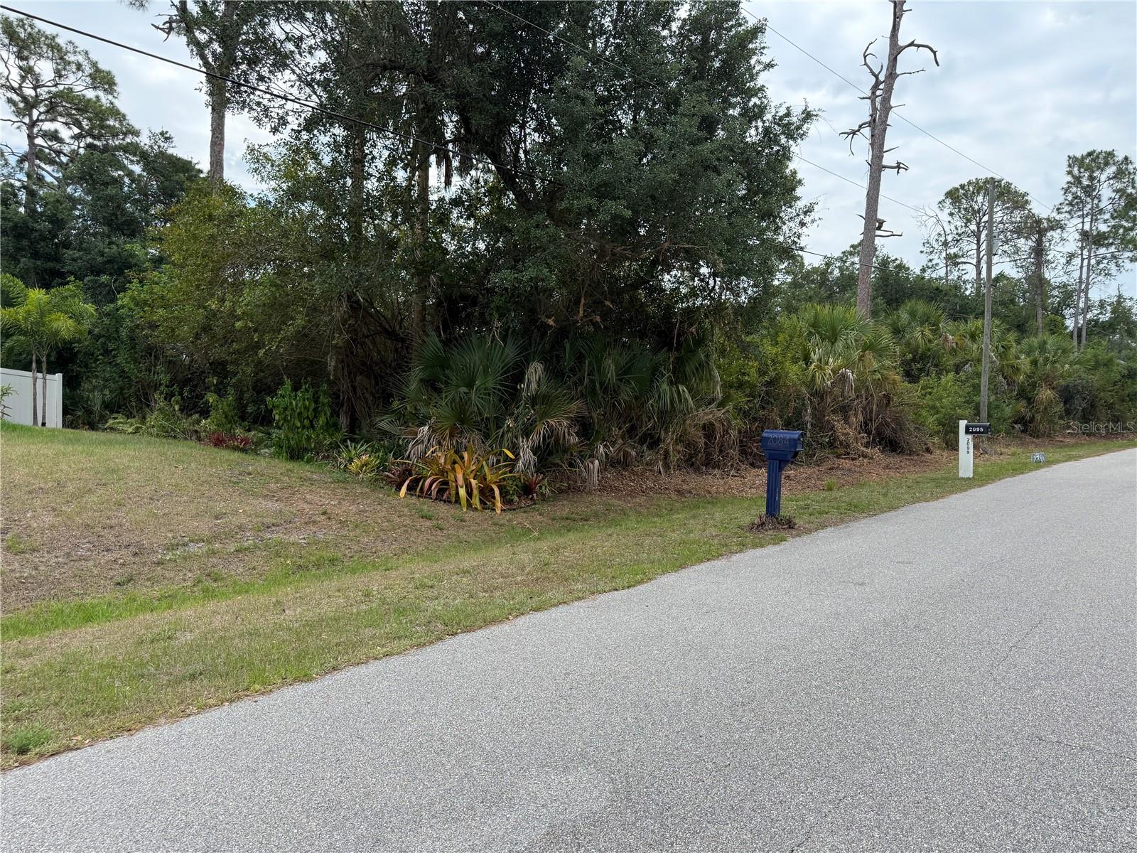 PORT CHARLOTTE SUB 08 - Land