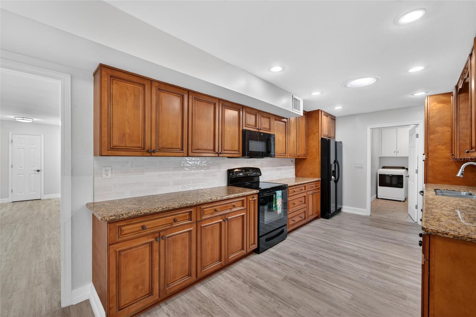 DEL WEBBS SUN CITY FLORIDA UN - Residential