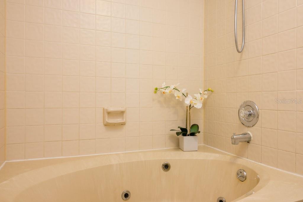 ISLAND CHATEAU A CONDO - Residential Lease