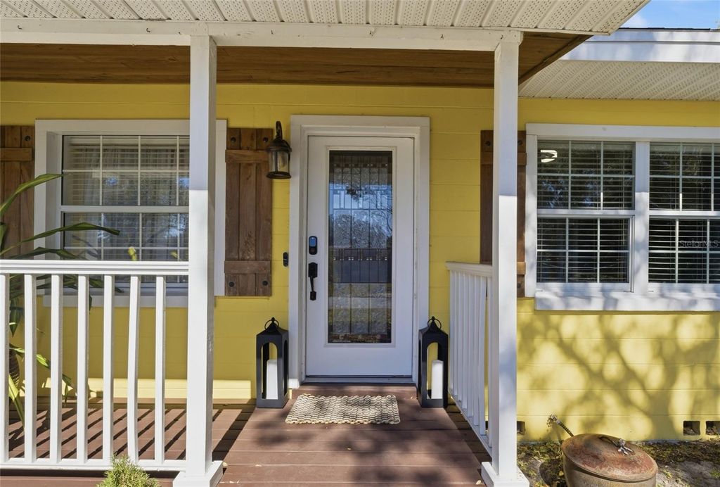 Photo of 1927 Eland Avenue, Winter Park, FL 32789 (MLS # O6381009)