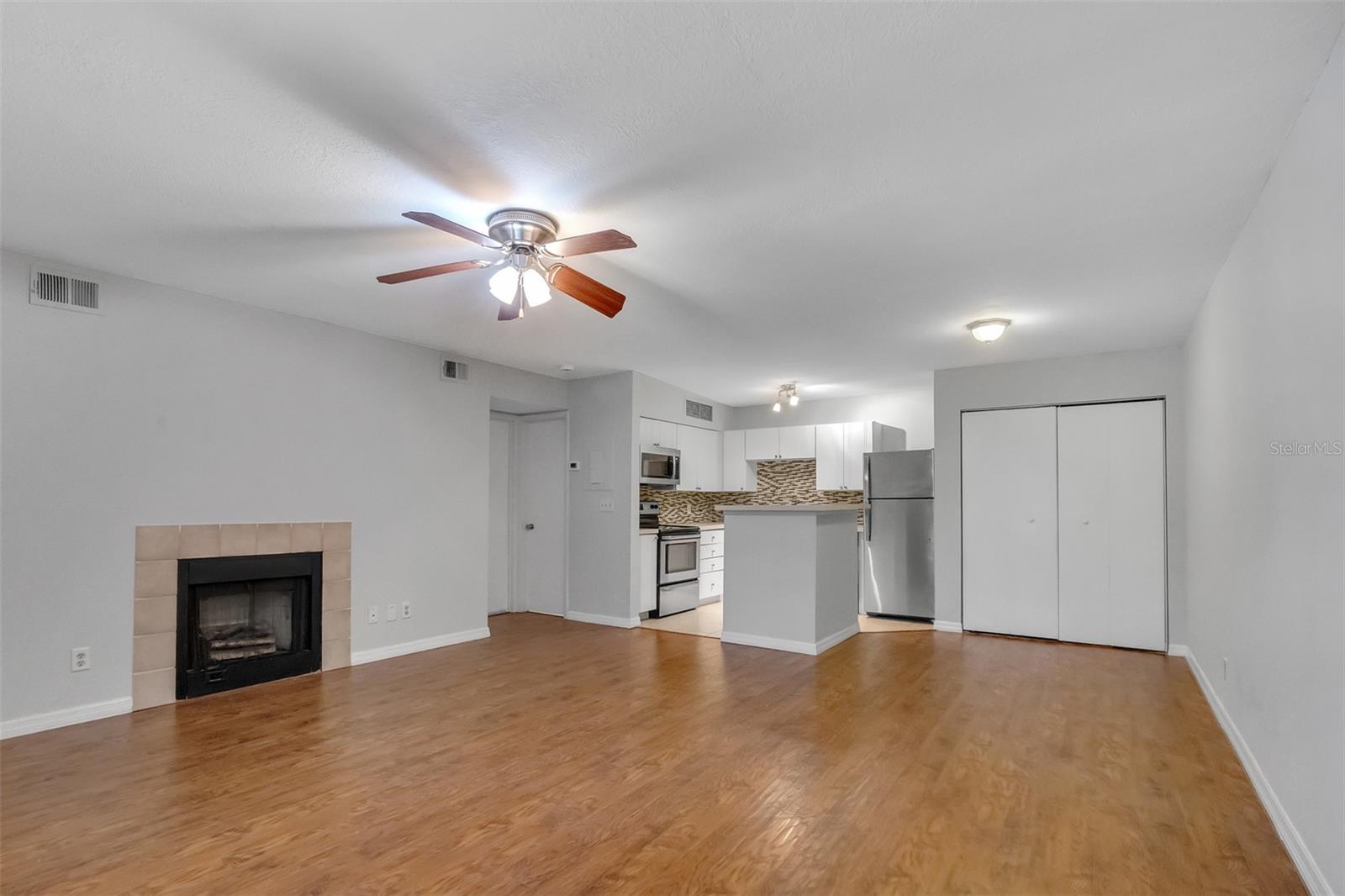 LAKEWOOD PARK A CONDO - Residential Lease