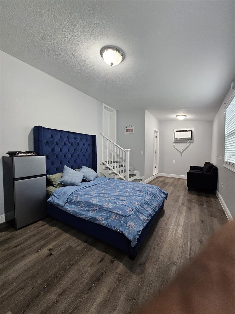 LYNNWOOD ESTATES - Residential Lease