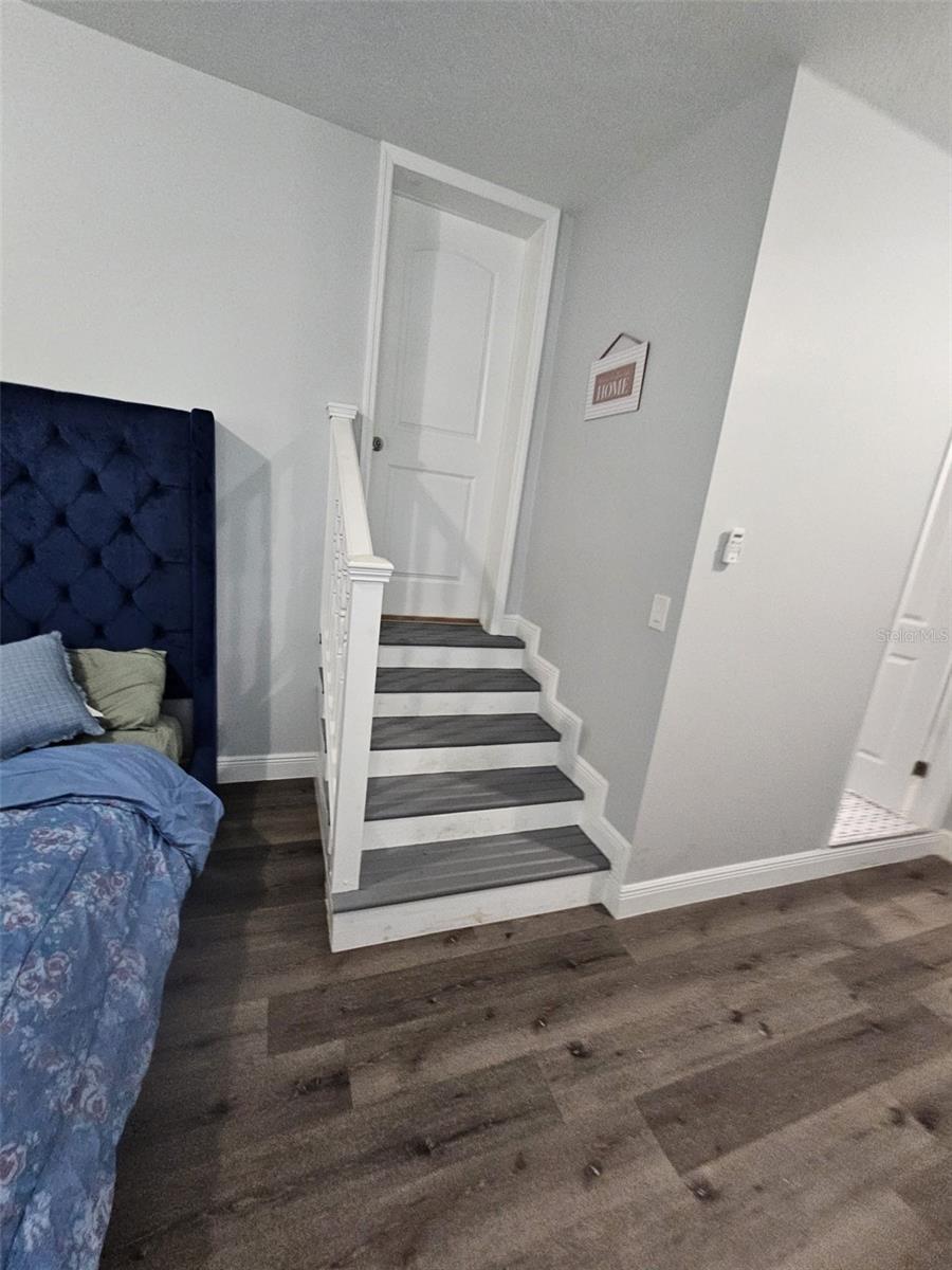 LYNNWOOD ESTATES - Residential Lease