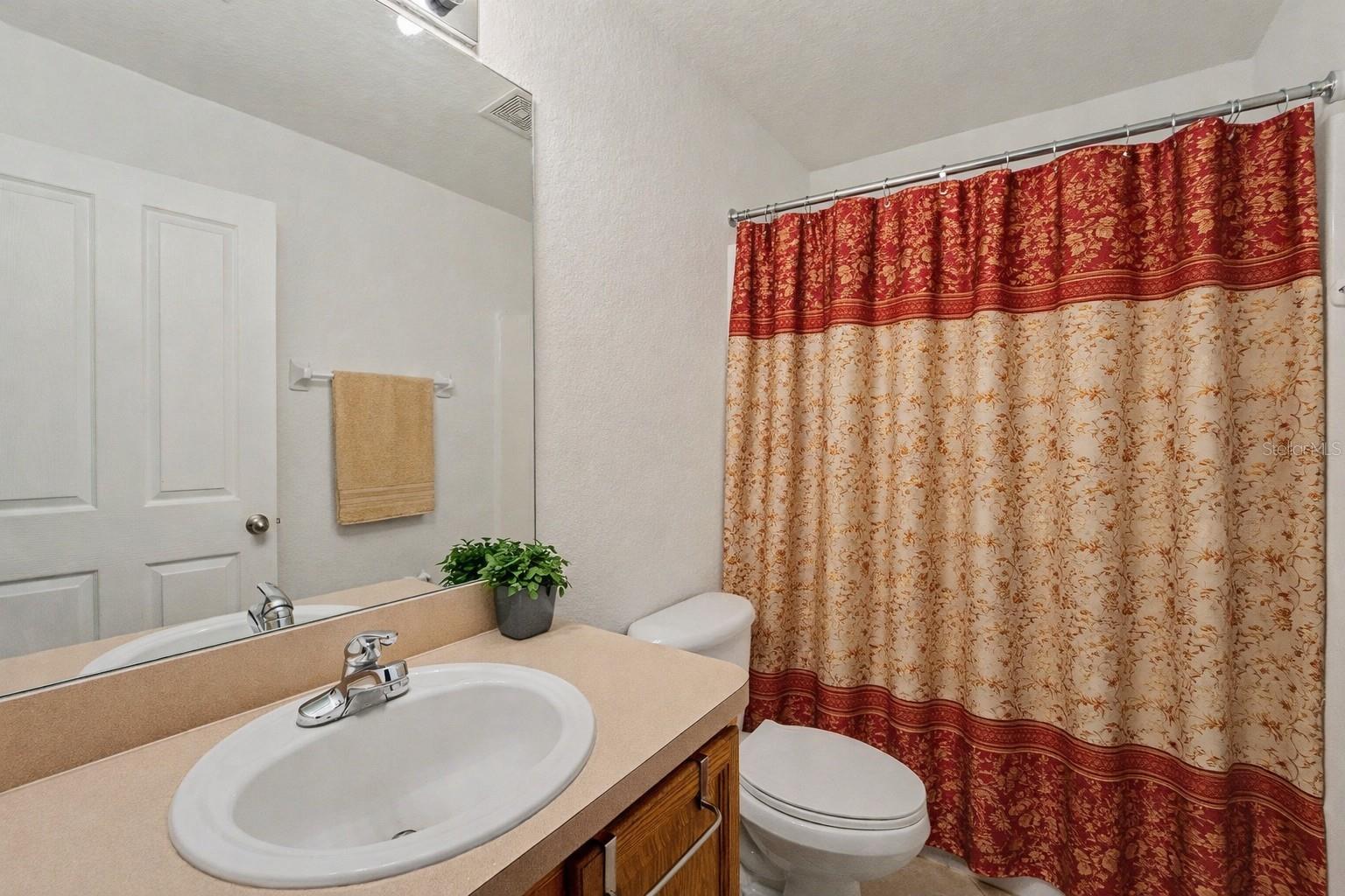 SHERMAN HILLS SEC 1 - Residential