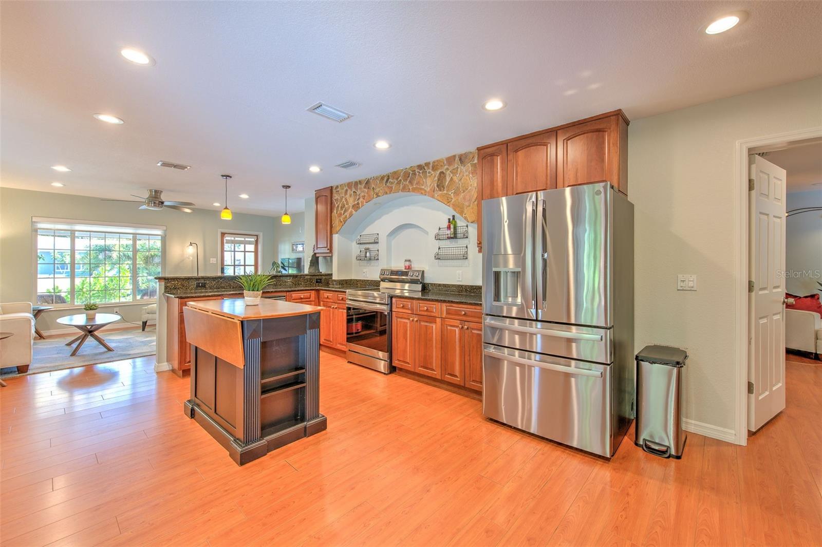 JUNGLE COUNTRY CLUB 4TH ADD - Residential