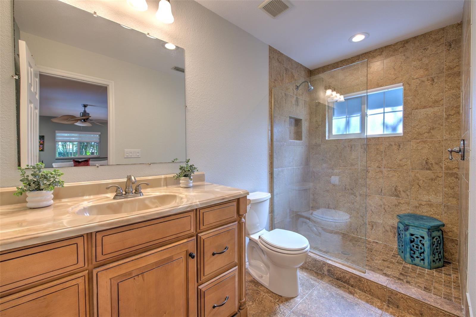JUNGLE COUNTRY CLUB 4TH ADD - Residential