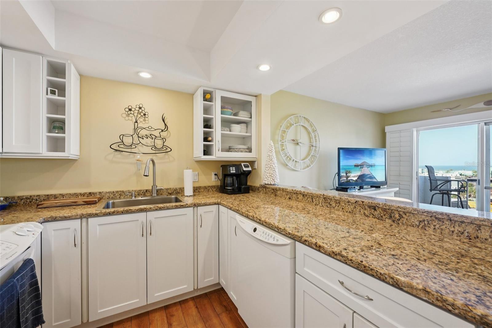 285 107TH AVENUE 708