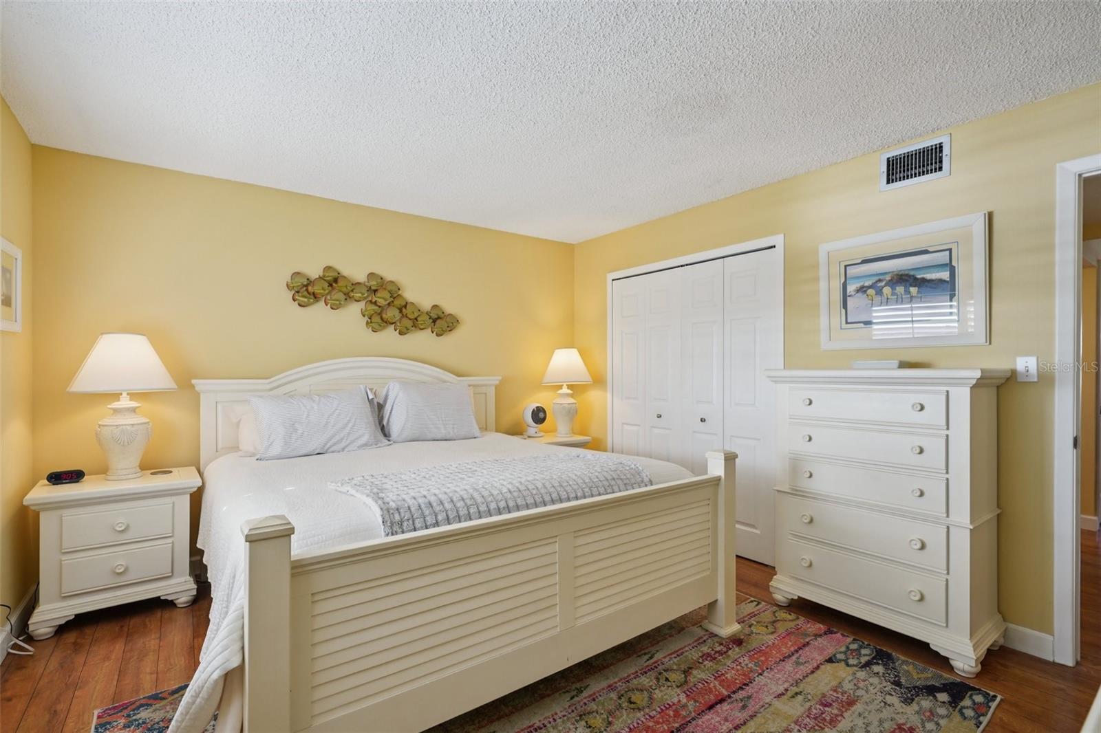 ST JAMES CONDO - Residential