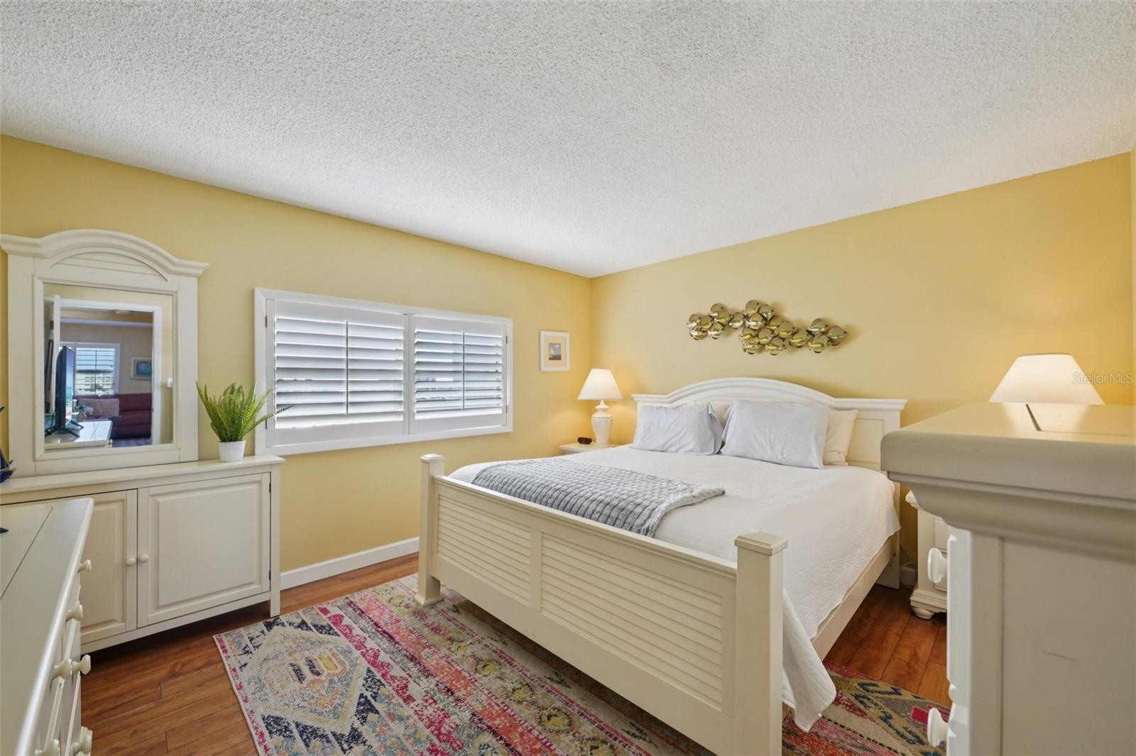 ST JAMES CONDO - Residential