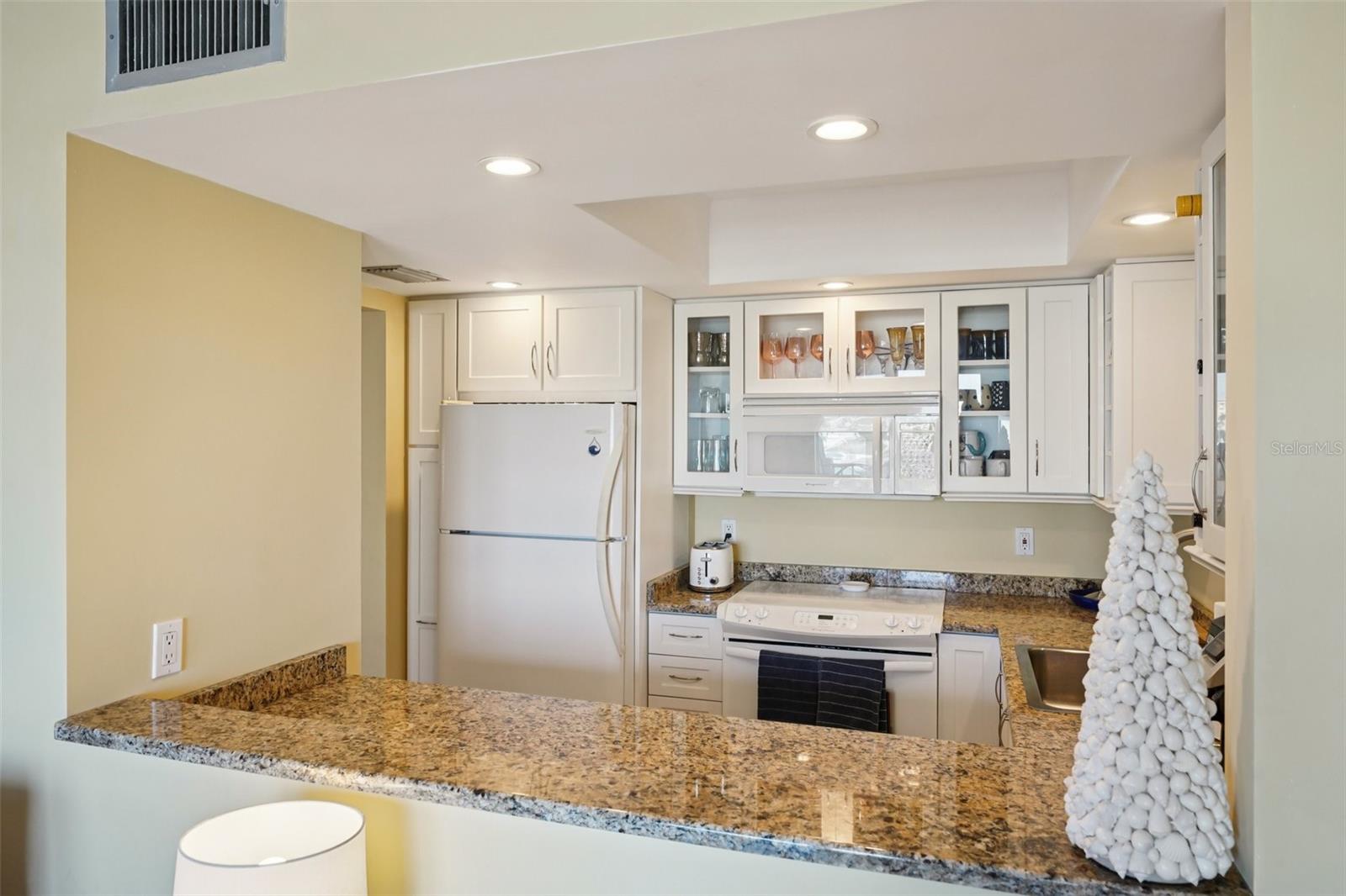 ST JAMES CONDO - Residential