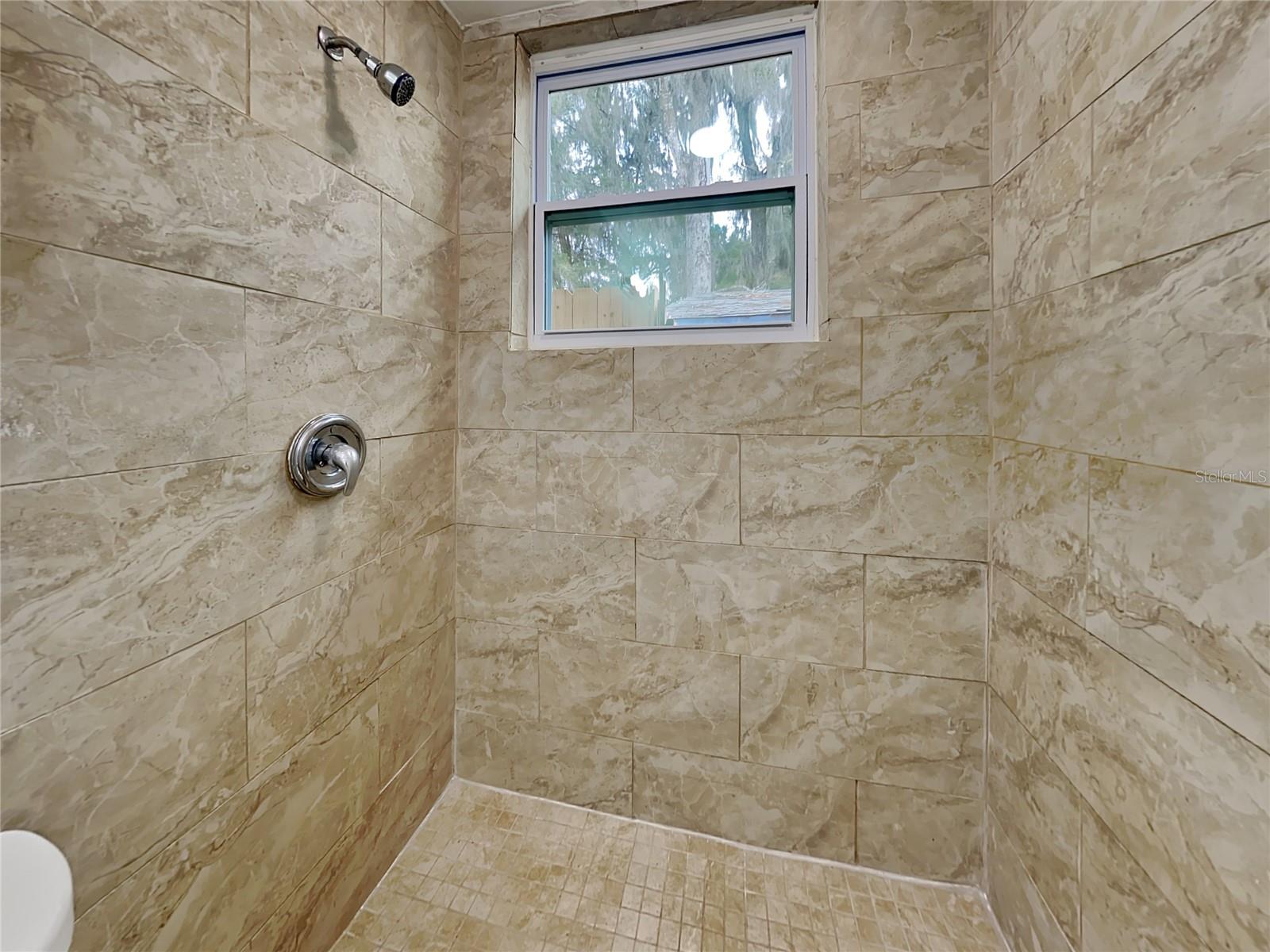 STETSON HOME ESTATES DELAND - Residential Lease