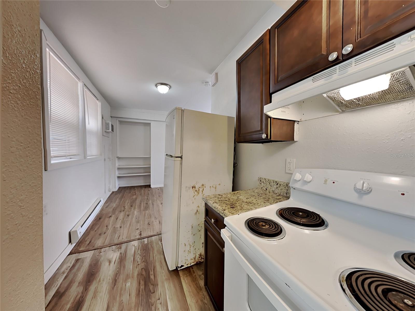 STETSON HOME ESTATES DELAND - Residential Lease