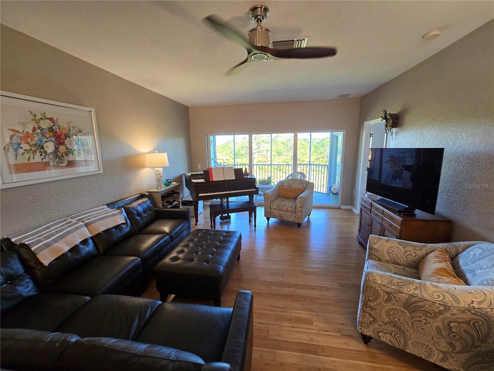 TOWNHOMES/CAPE HAZE - Residential