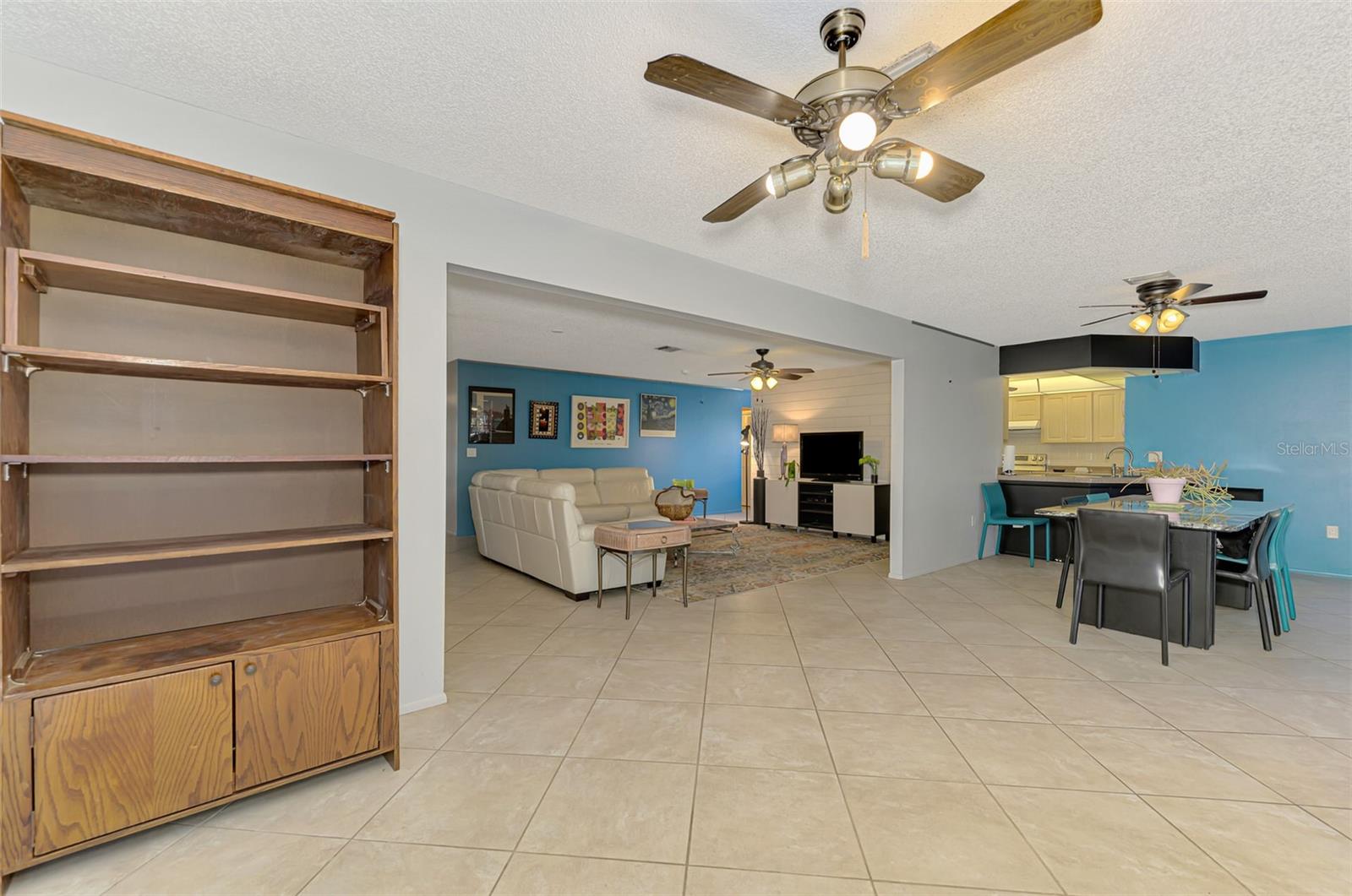 WATERFRONT ESTATES - Residential