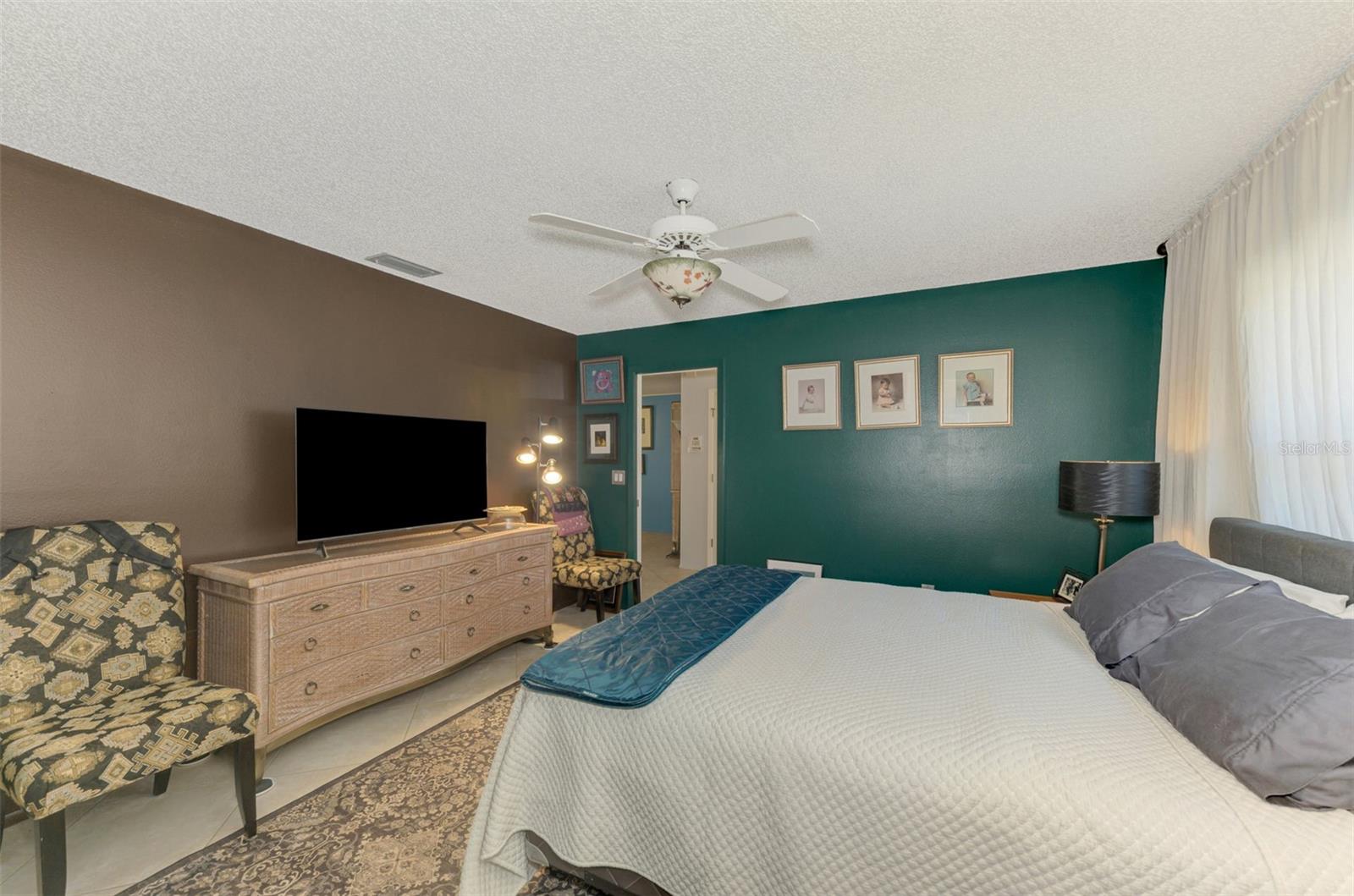 WATERFRONT ESTATES - Residential