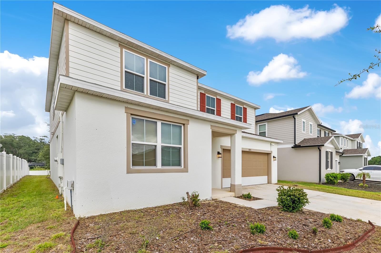 686 HERITAGE SQUARE DRIVE