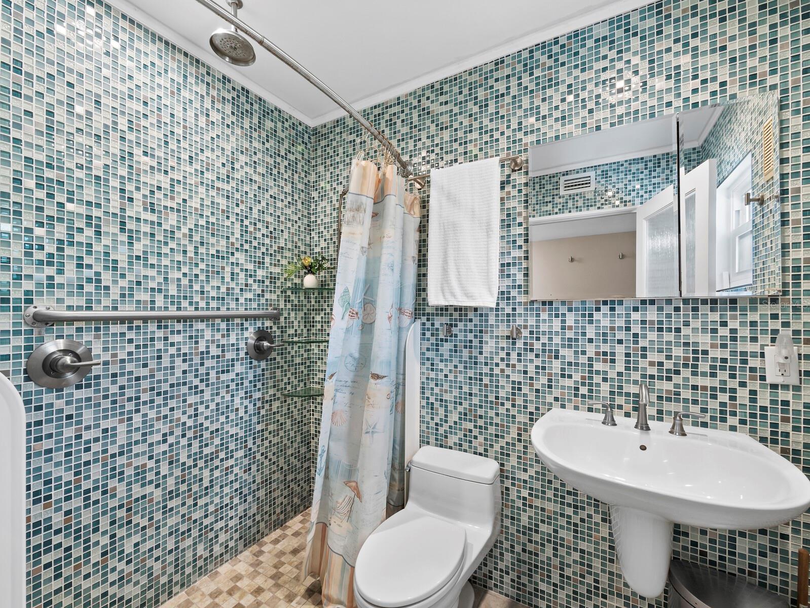 NEPTUNE ON LONGBOAT KEY - Residential