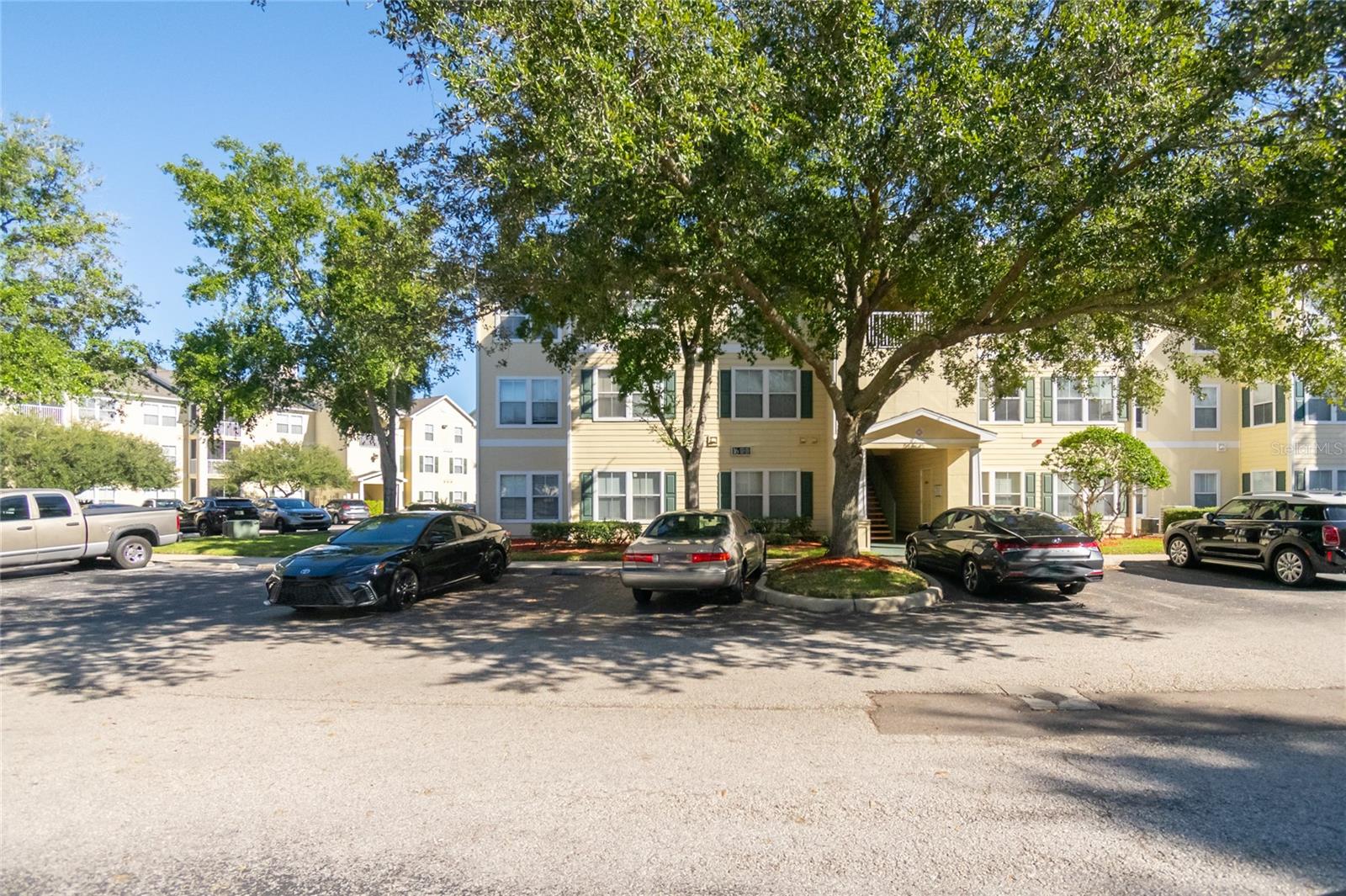 EQUESTRIAN PARC AT HIGHWOODS P - Residential