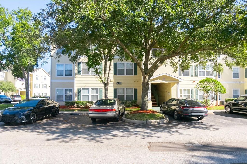 Photo of 18103 Back Stretch Lane, Tampa, FL 33647 (MLS # C7517242)