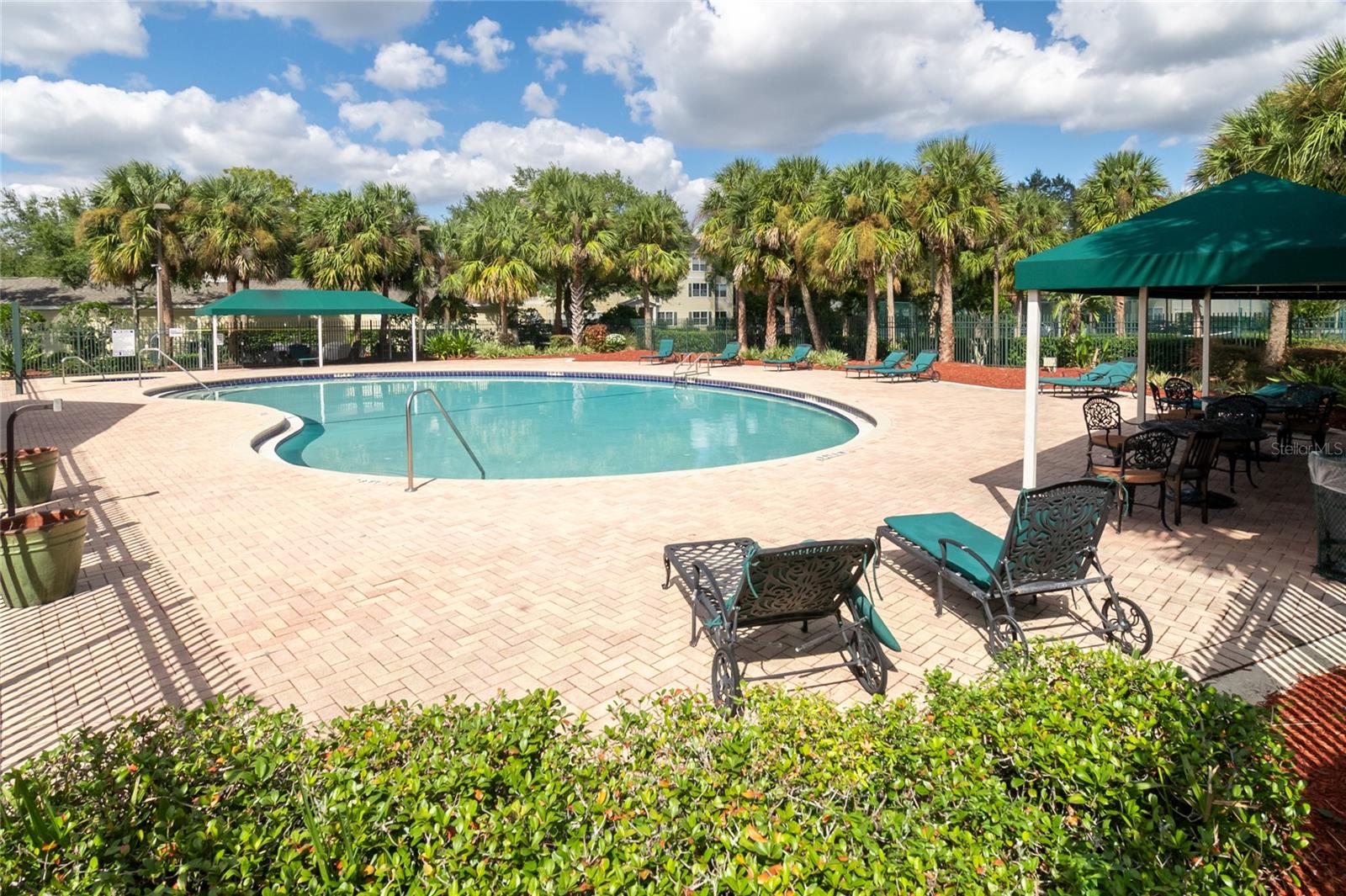 EQUESTRIAN PARC AT HIGHWOODS P - Residential