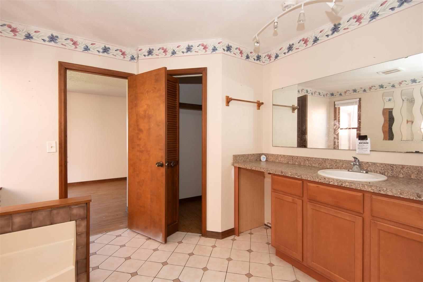 ST AUGUSTINE SOUTH - Residential