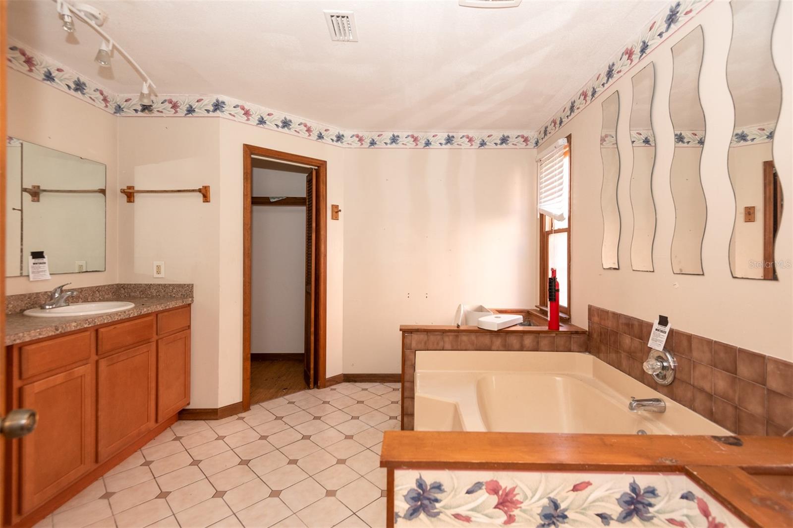 ST AUGUSTINE SOUTH - Residential