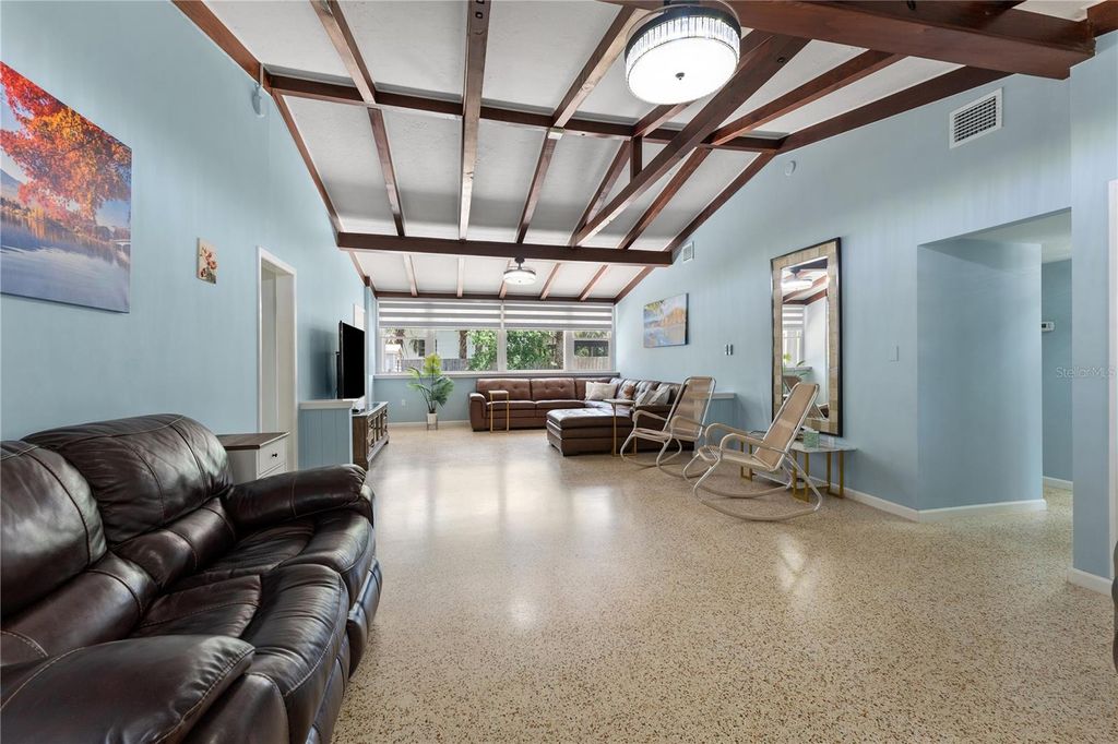 Photo of 138 Pearl Avenue, Sarasota, FL 34243 (MLS # A4691706)