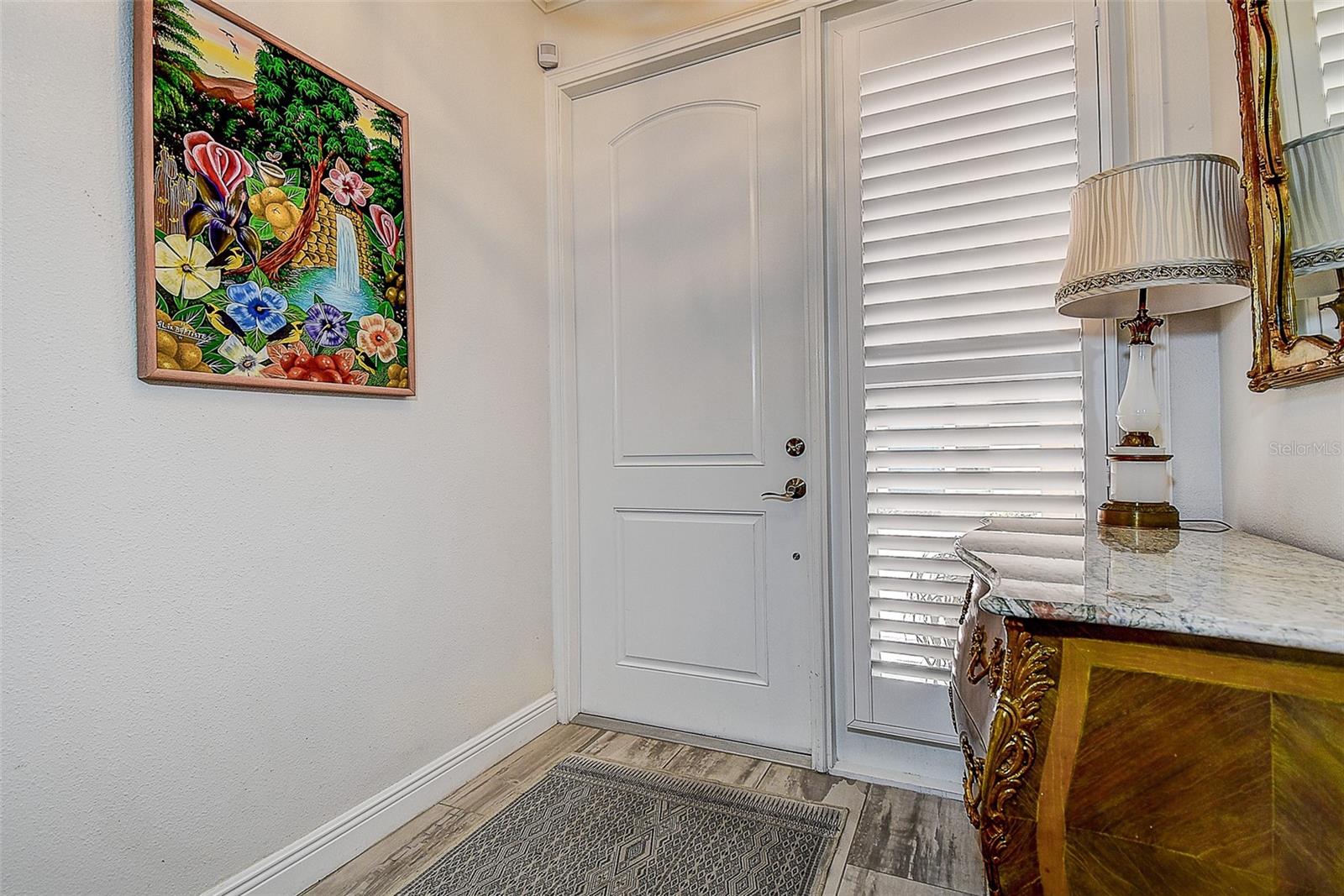 REGENT LANE - Residential