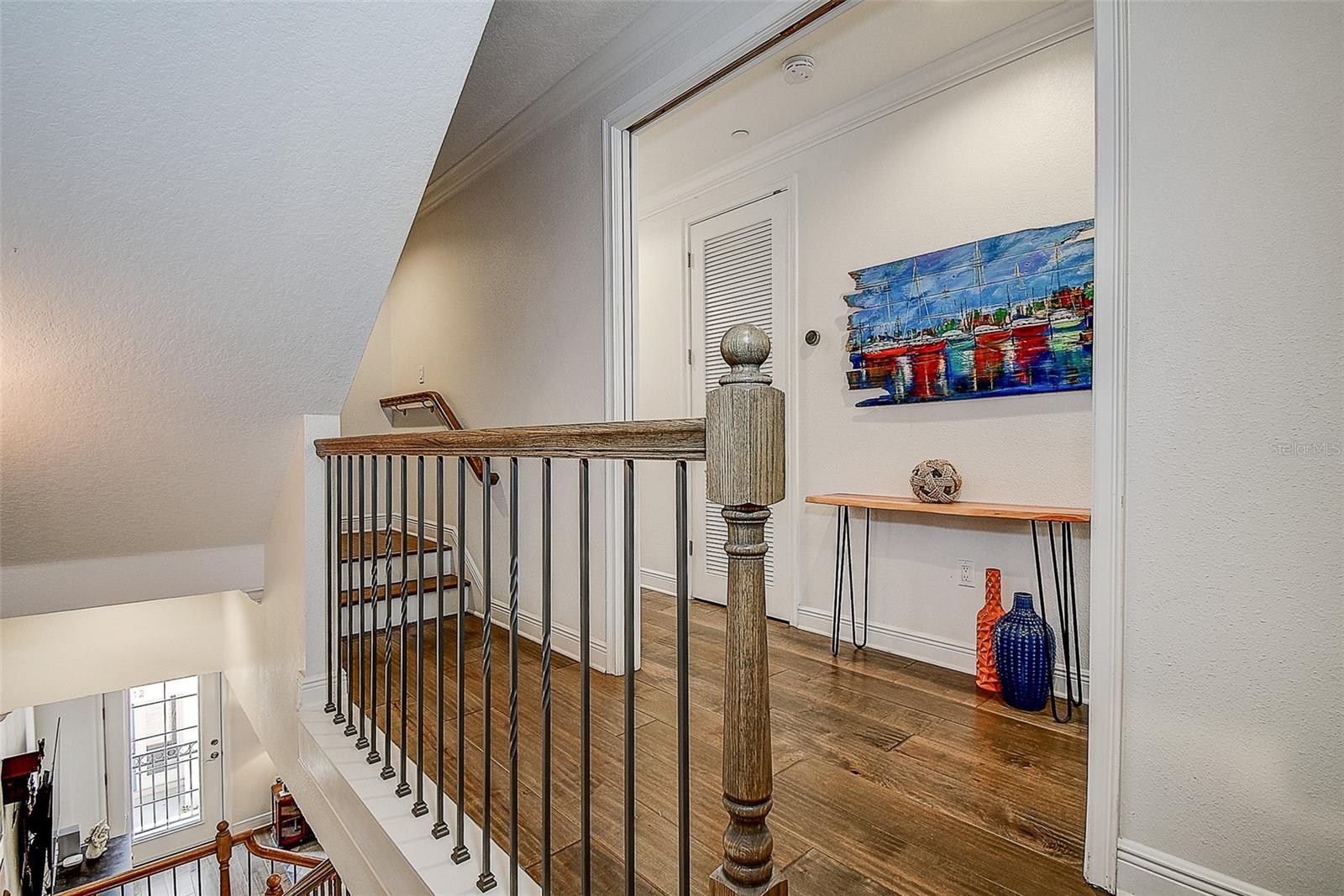 REGENT LANE - Residential