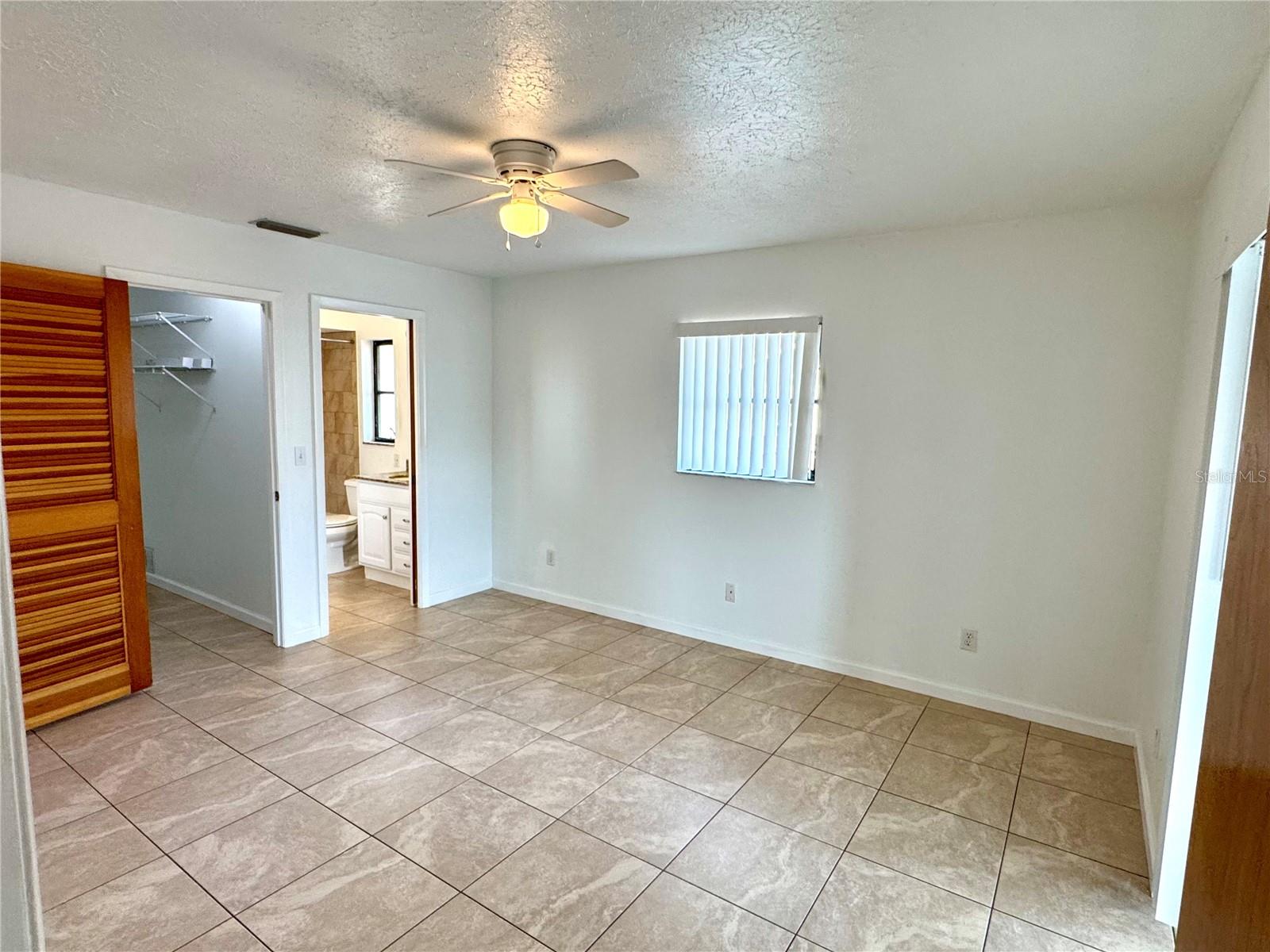 SOUTH VENICE - Residential Lease