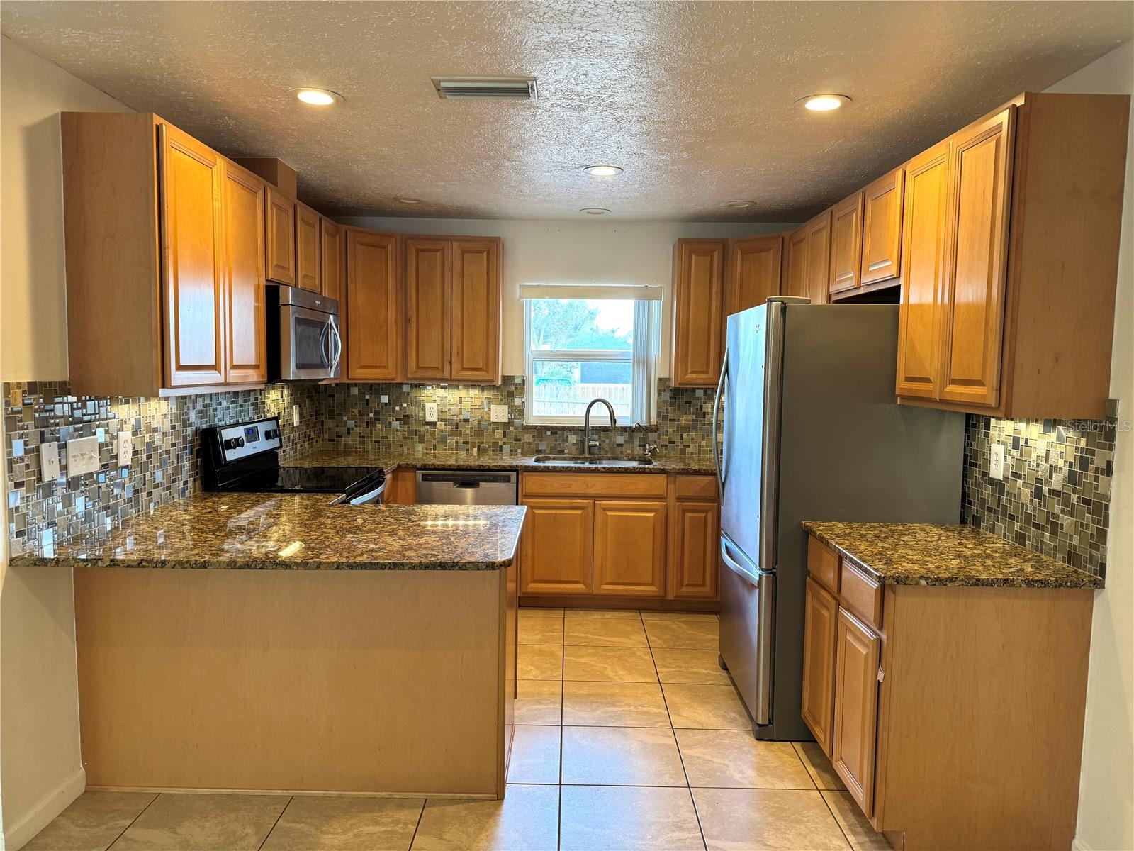 SOUTH VENICE - Residential Lease