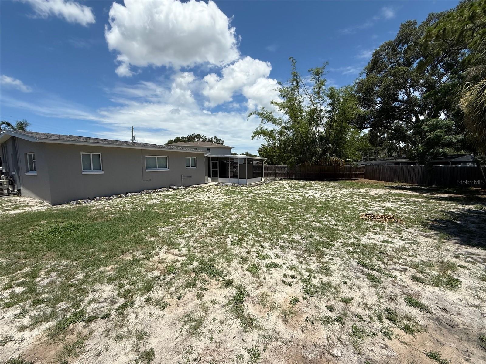 2907 W ELROD AVENUE