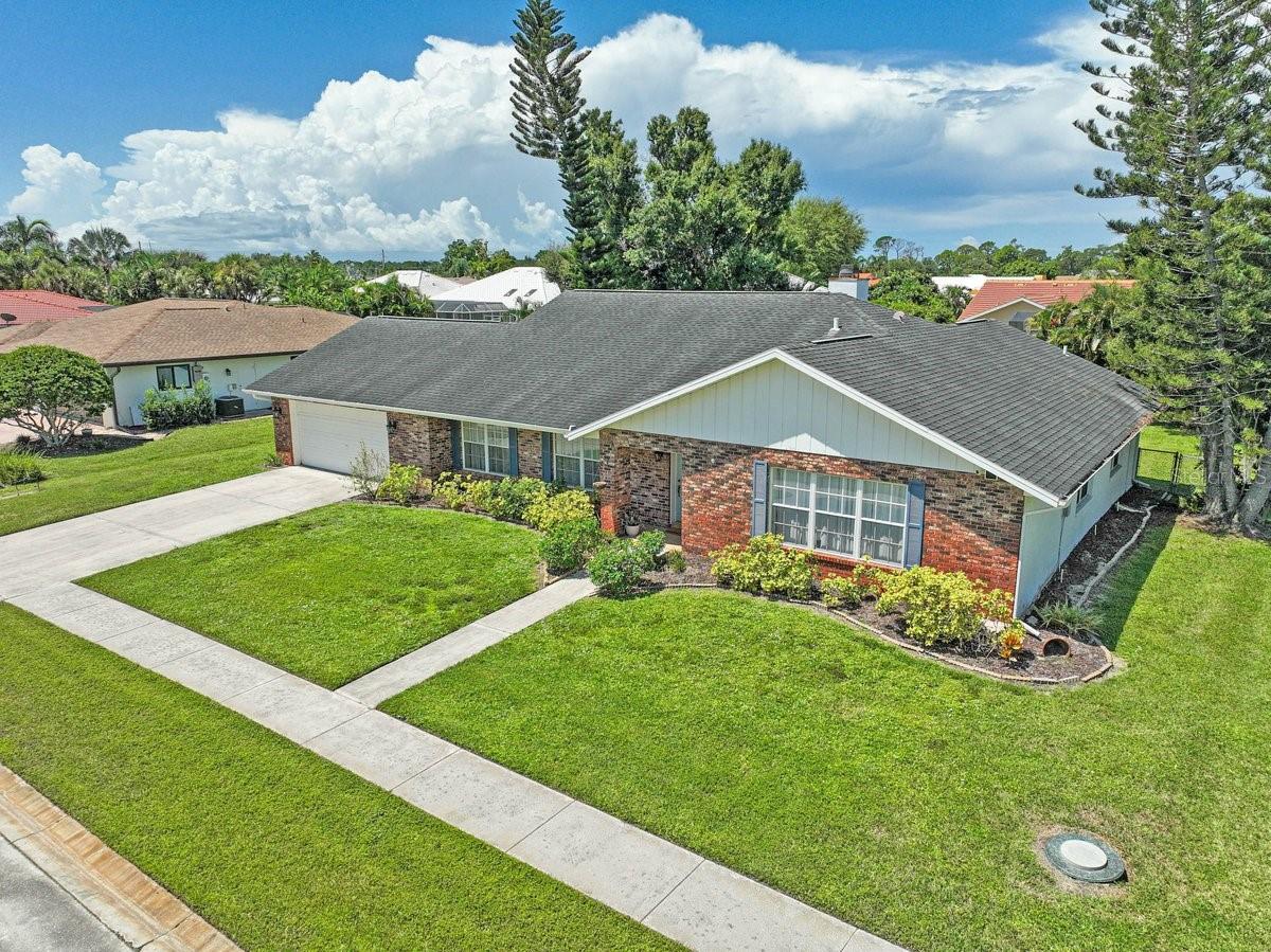 1113 DERIAN PLACE